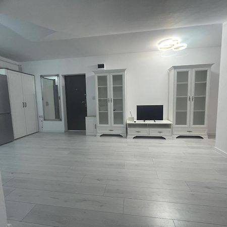 Apartament 2 Camere Tirgu Jiu Târgu Jiu Exterior foto