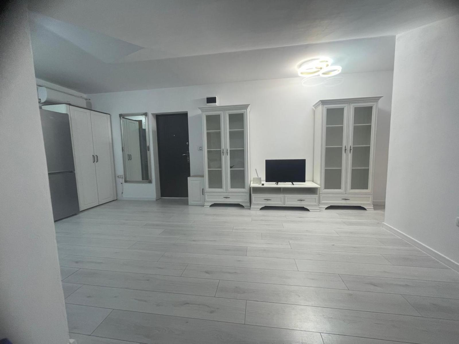 Apartament 2 Camere Tirgu Jiu Târgu Jiu Exterior foto